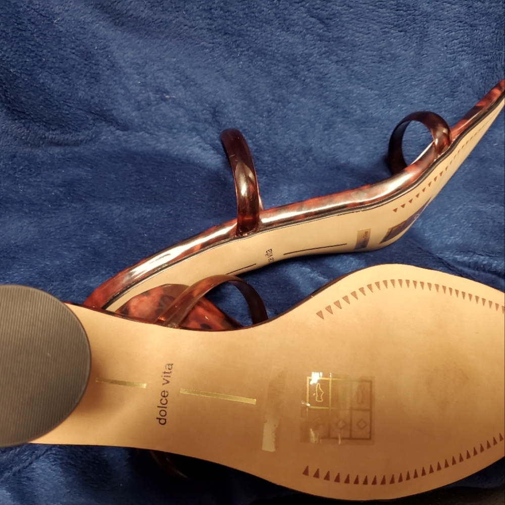 Sandal